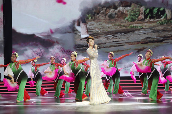 公司参演第三届美丽乡村国际微电影艺术节表彰典礼受好评