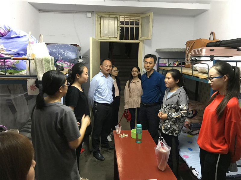 2017091110290782.jpg 公司圆满完成2017级迎新工作